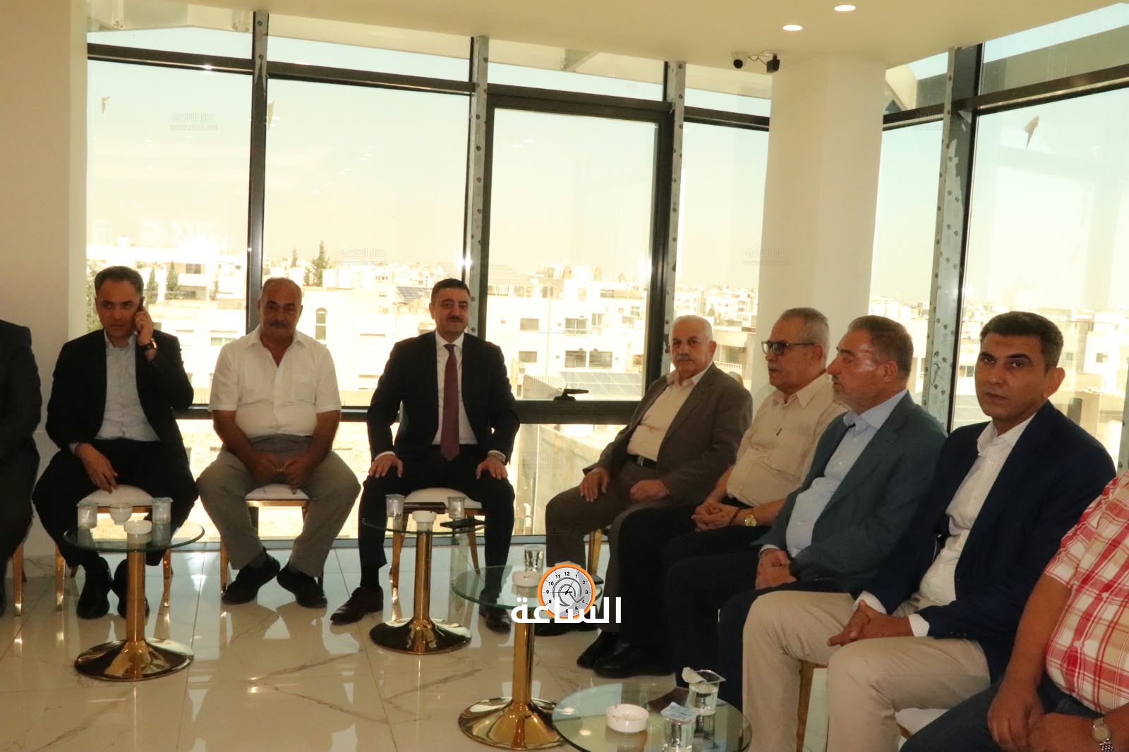 Madar Al-Saa Images 0.3826733556162757