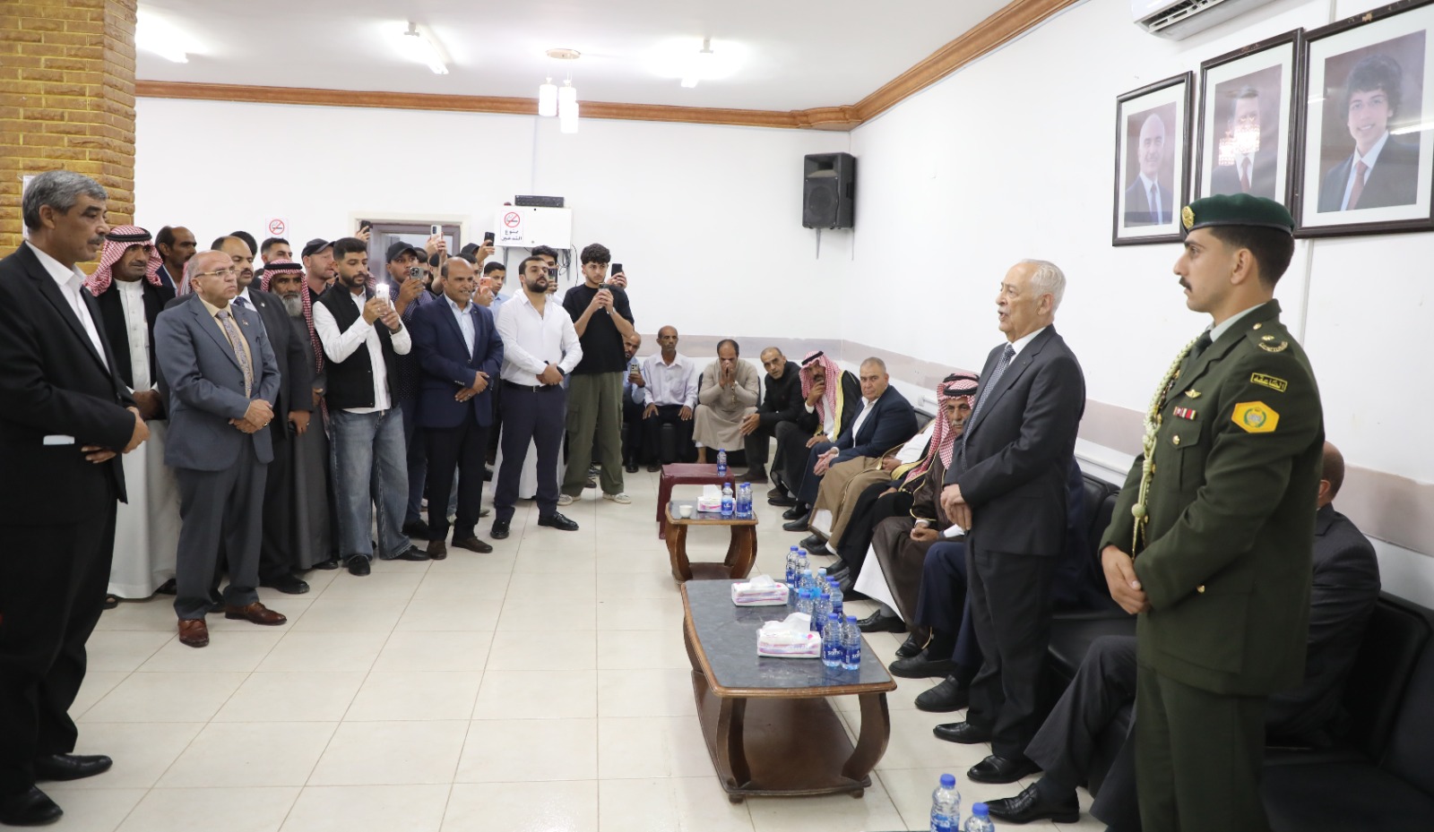 Madar Al-Saa Images 0.8648793943343364