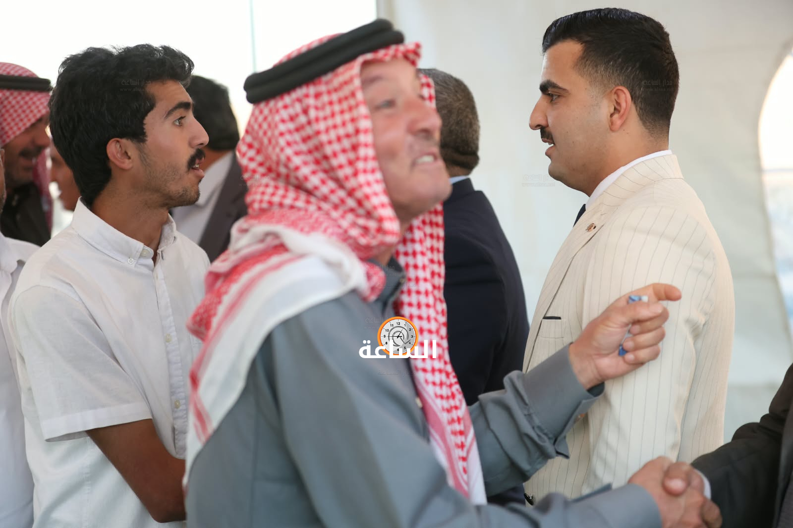 Madar Al-Saa Images 0.9106377047883414