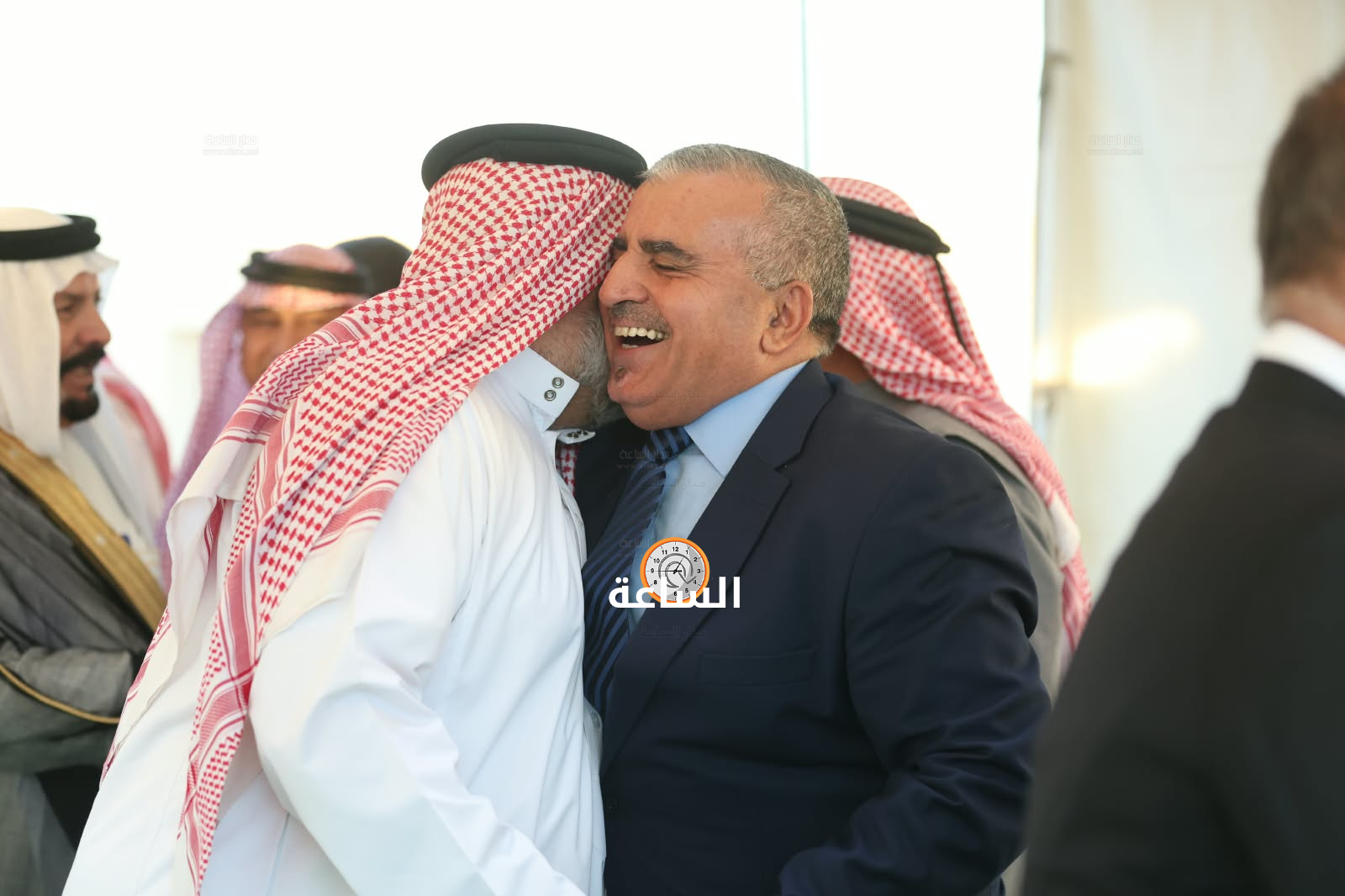 Madar Al-Saa Images 0.2759627716886728