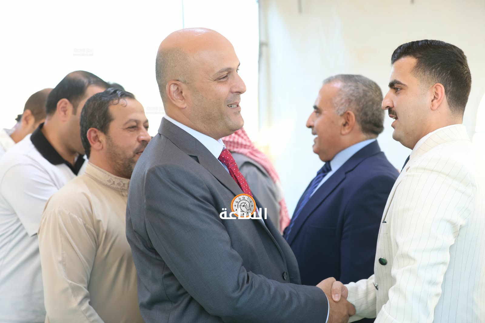 Madar Al-Saa Images 0.6212204906743164