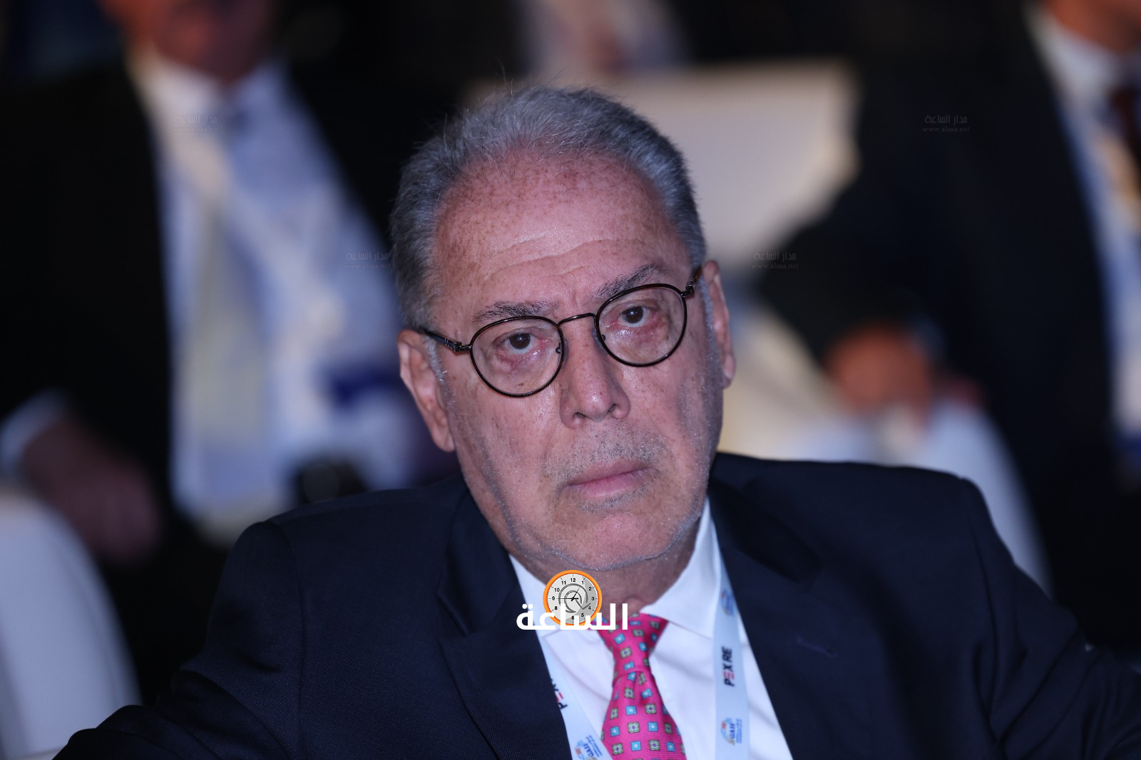 Madar Al-Saa Images 0.5431898478635012