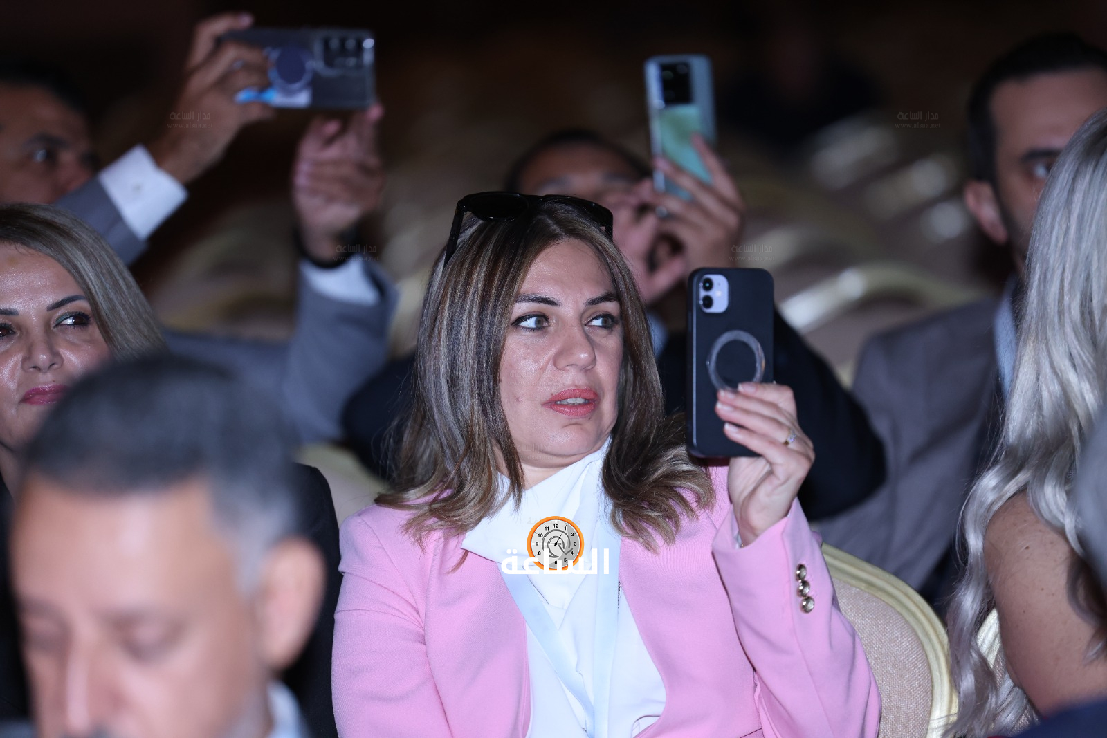 Madar Al-Saa Images 0.039801171812033354