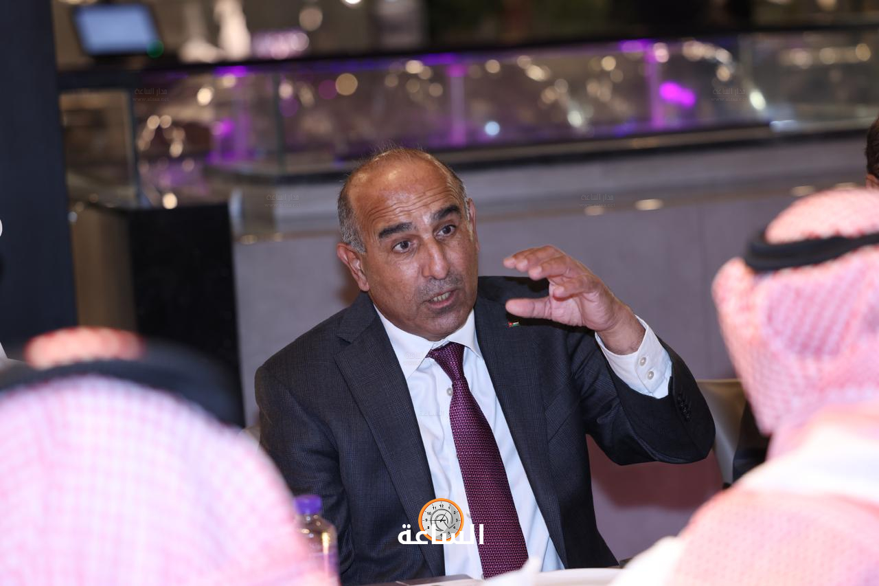 Madar Al-Saa Images 0.26177758809917884