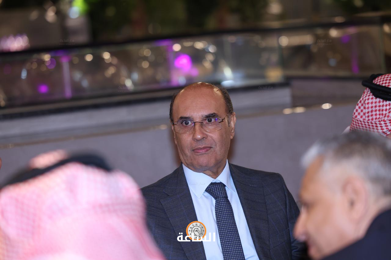 Madar Al-Saa Images 0.793871284594678
