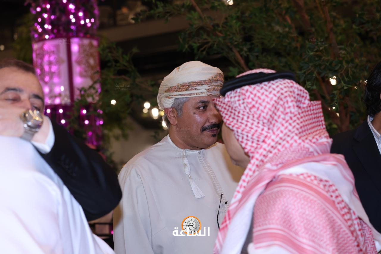 Madar Al-Saa Images 0.5709419116492053