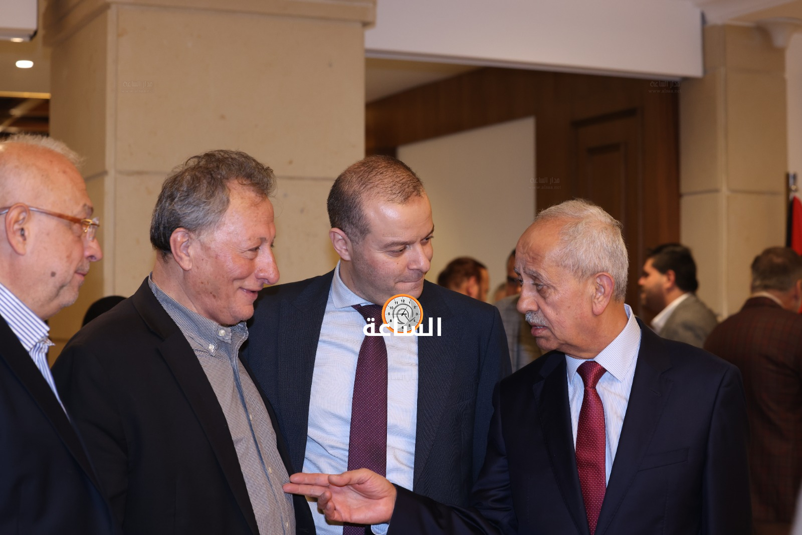 Madar Al-Saa Images 0.12779435706646602
