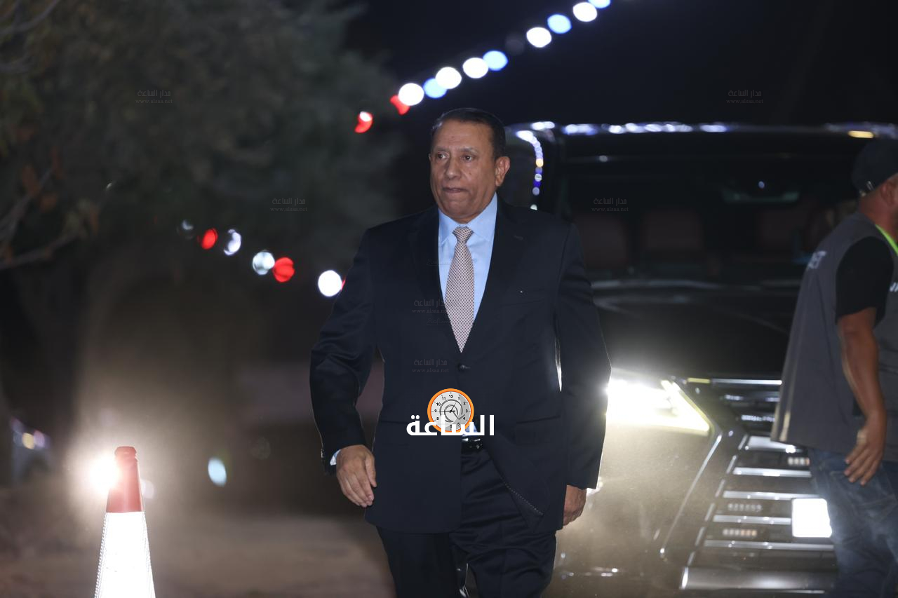 Madar Al-Saa Images 0.32857773988075134