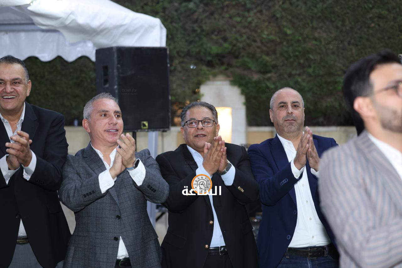 Madar Al-Saa Images 0.465318773559664