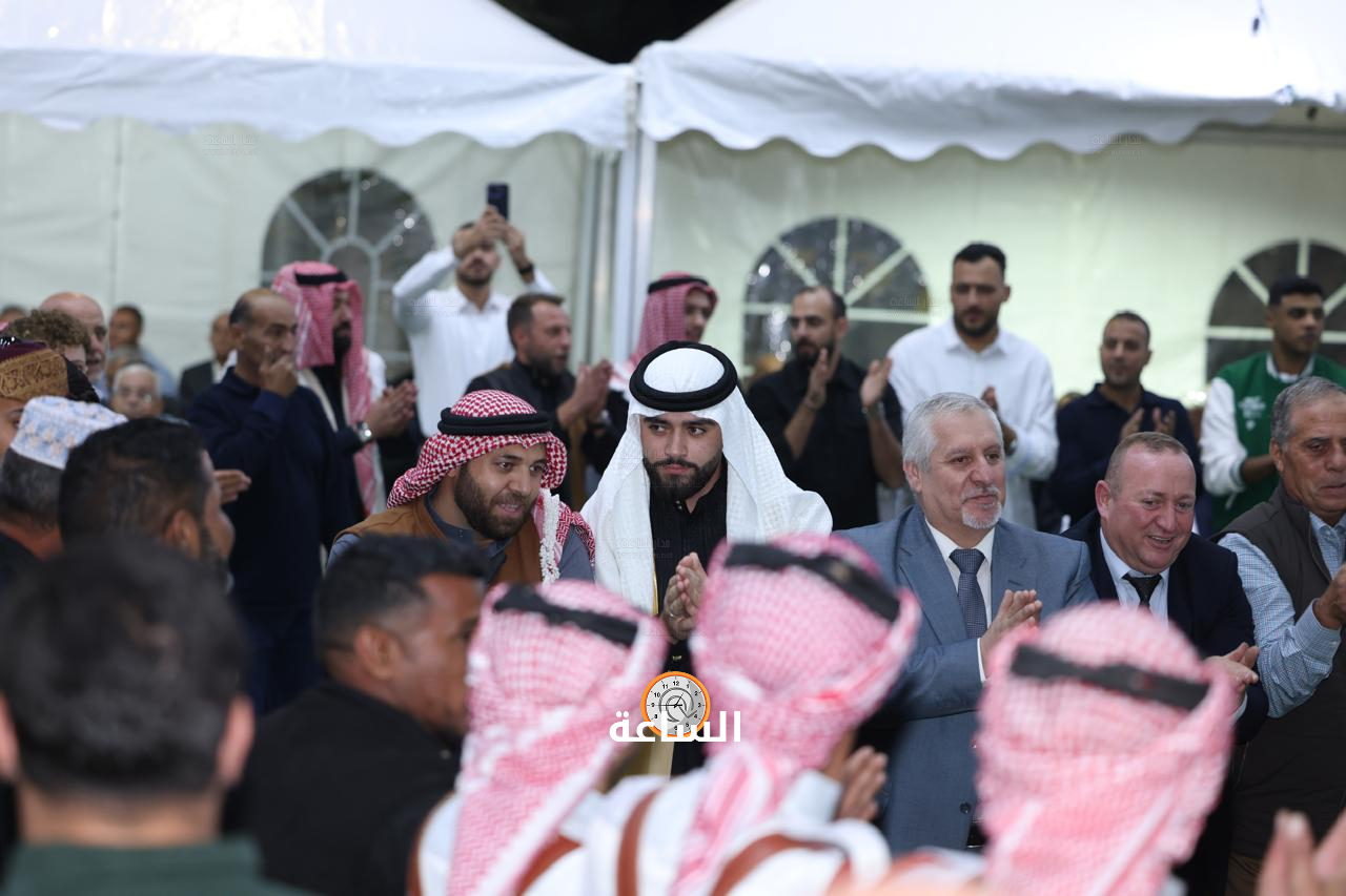 Madar Al-Saa Images 0.9938131391794155