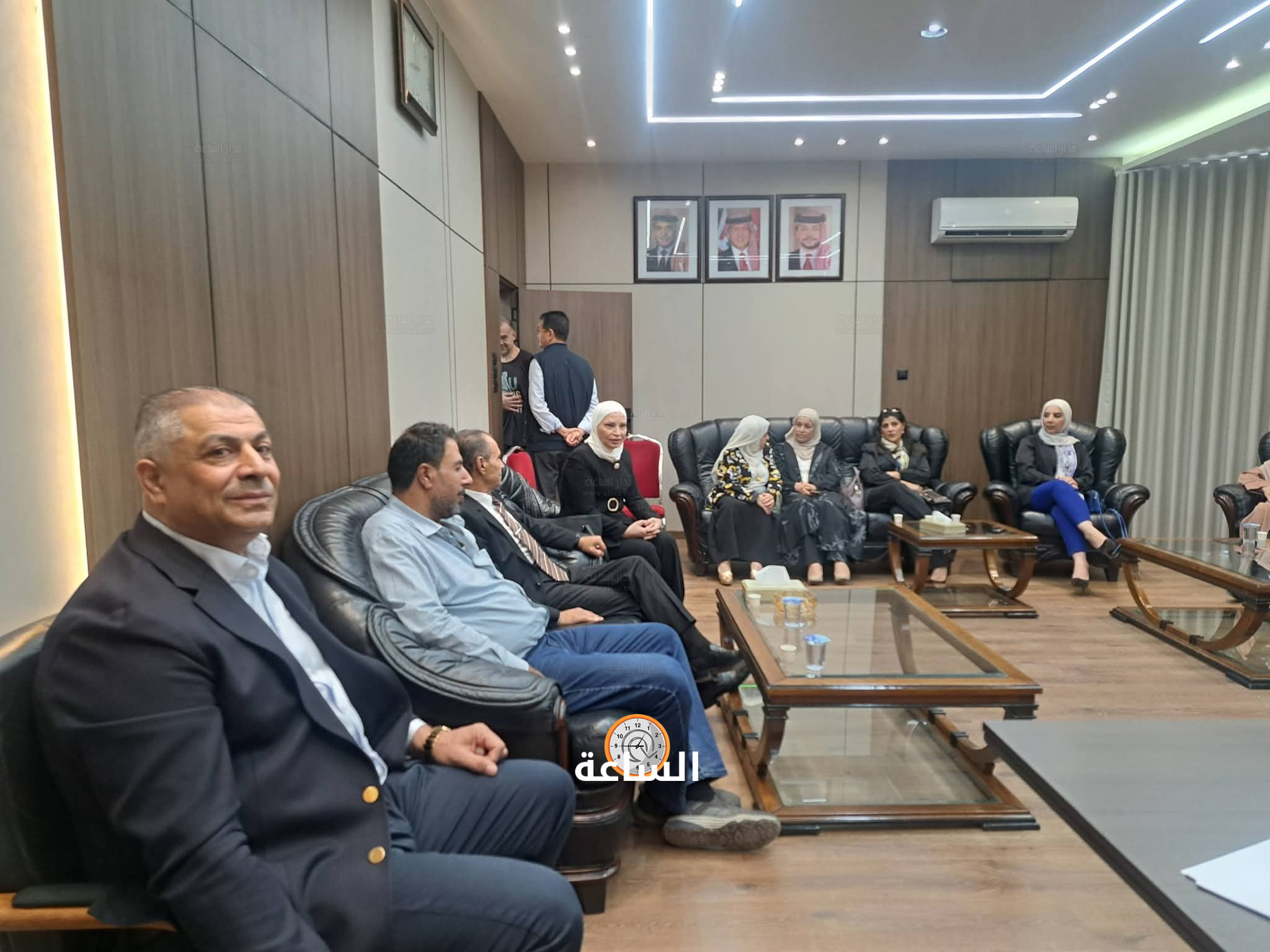 Madar Al-Saa Images 0.41828602476407717