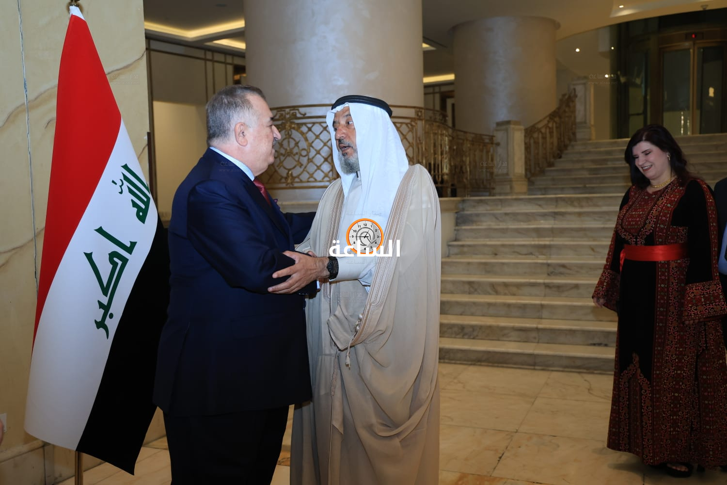 Madar Al-Saa Images 0.2548228313114489
