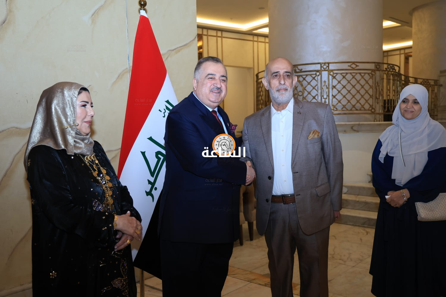 Madar Al-Saa Images 0.4761853685838764