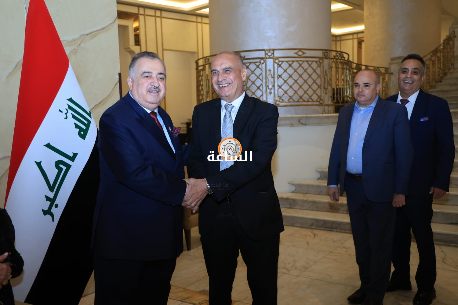 Madar Al-Saa Images 0.41805031626941447