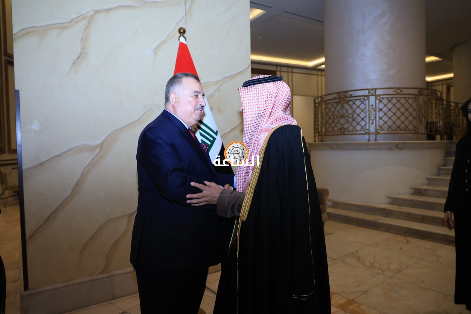 Madar Al-Saa Images 0.03567237099630827