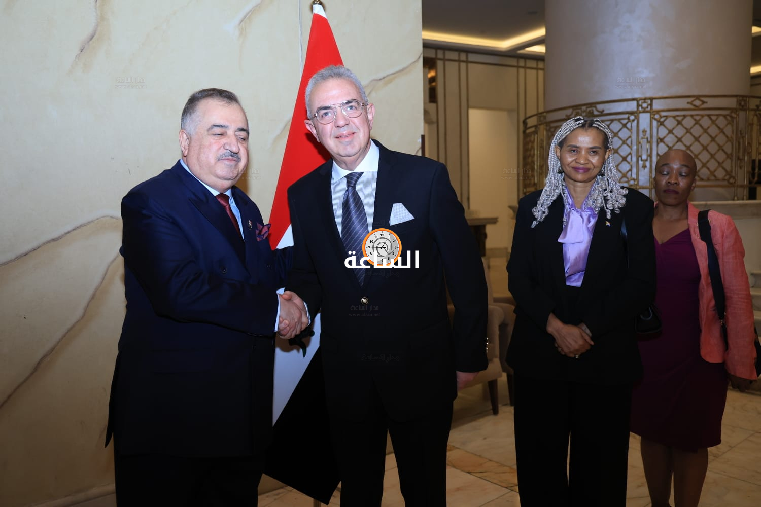 Madar Al-Saa Images 0.10303007028473787