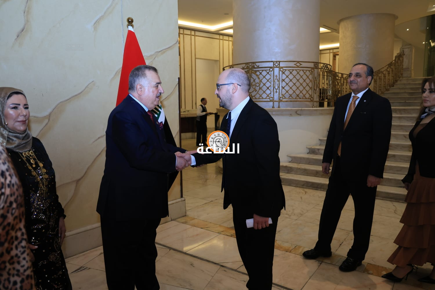 Madar Al-Saa Images 0.43533387314324345