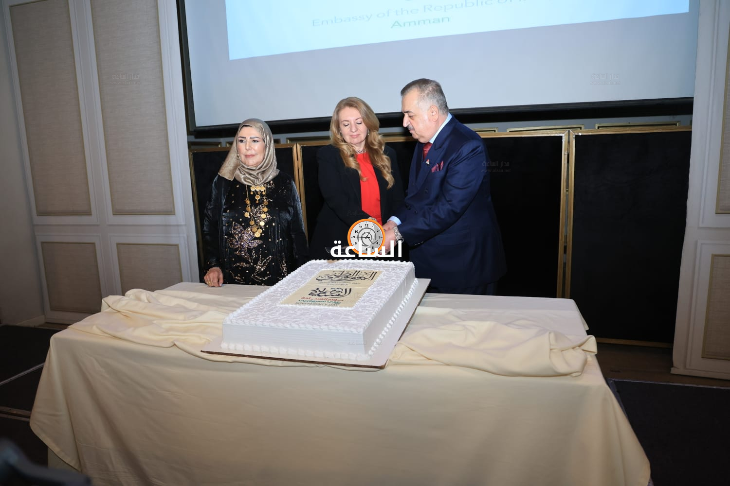 Madar Al-Saa Images 0.2374219353459126