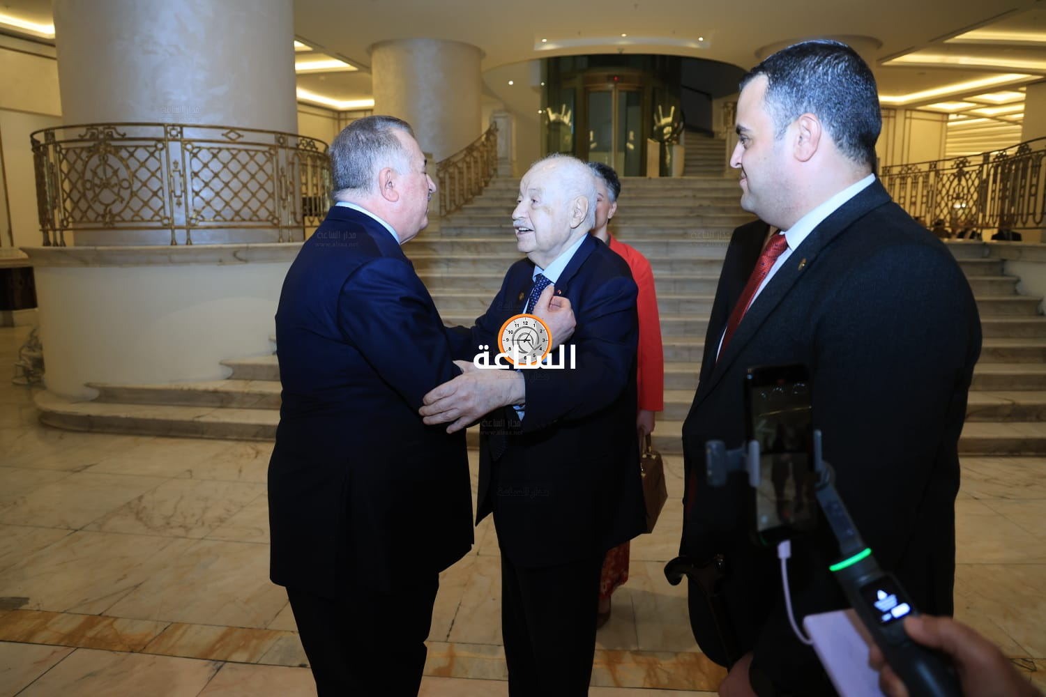 Madar Al-Saa Images 0.32773013128952977