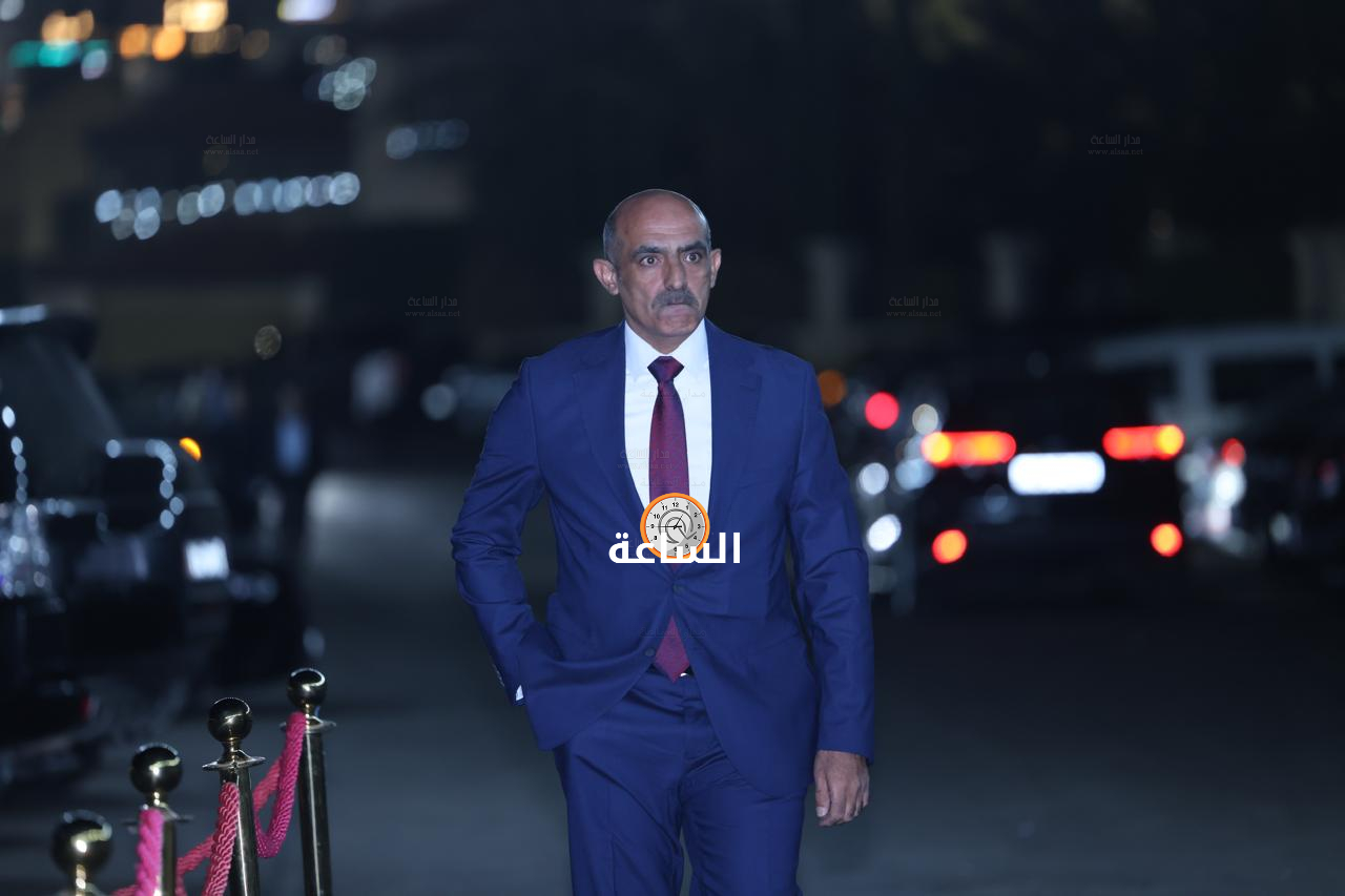 Madar Al-Saa Images 0.024129744575223877