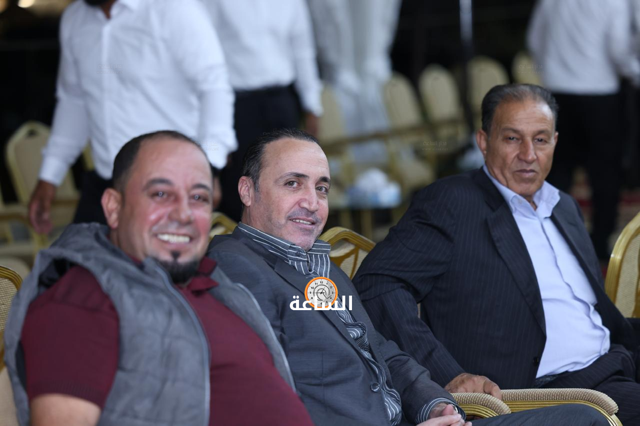Madar Al-Saa Images 0.40028392052186623