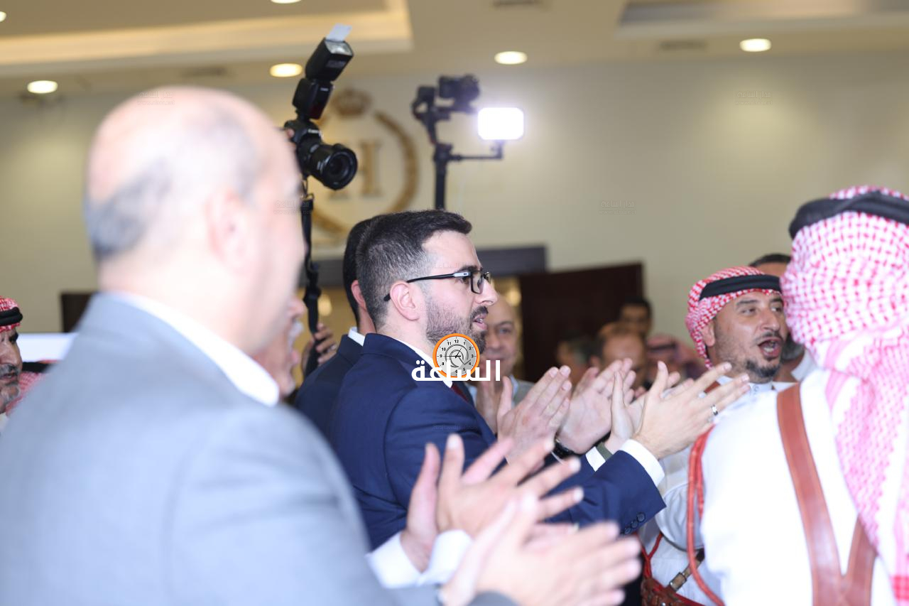 Madar Al-Saa Images 0.2994702195870709