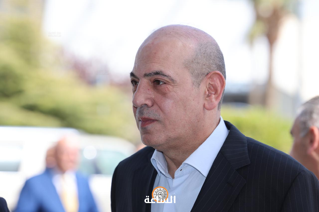 Madar Al-Saa Images 0.9703189173141359
