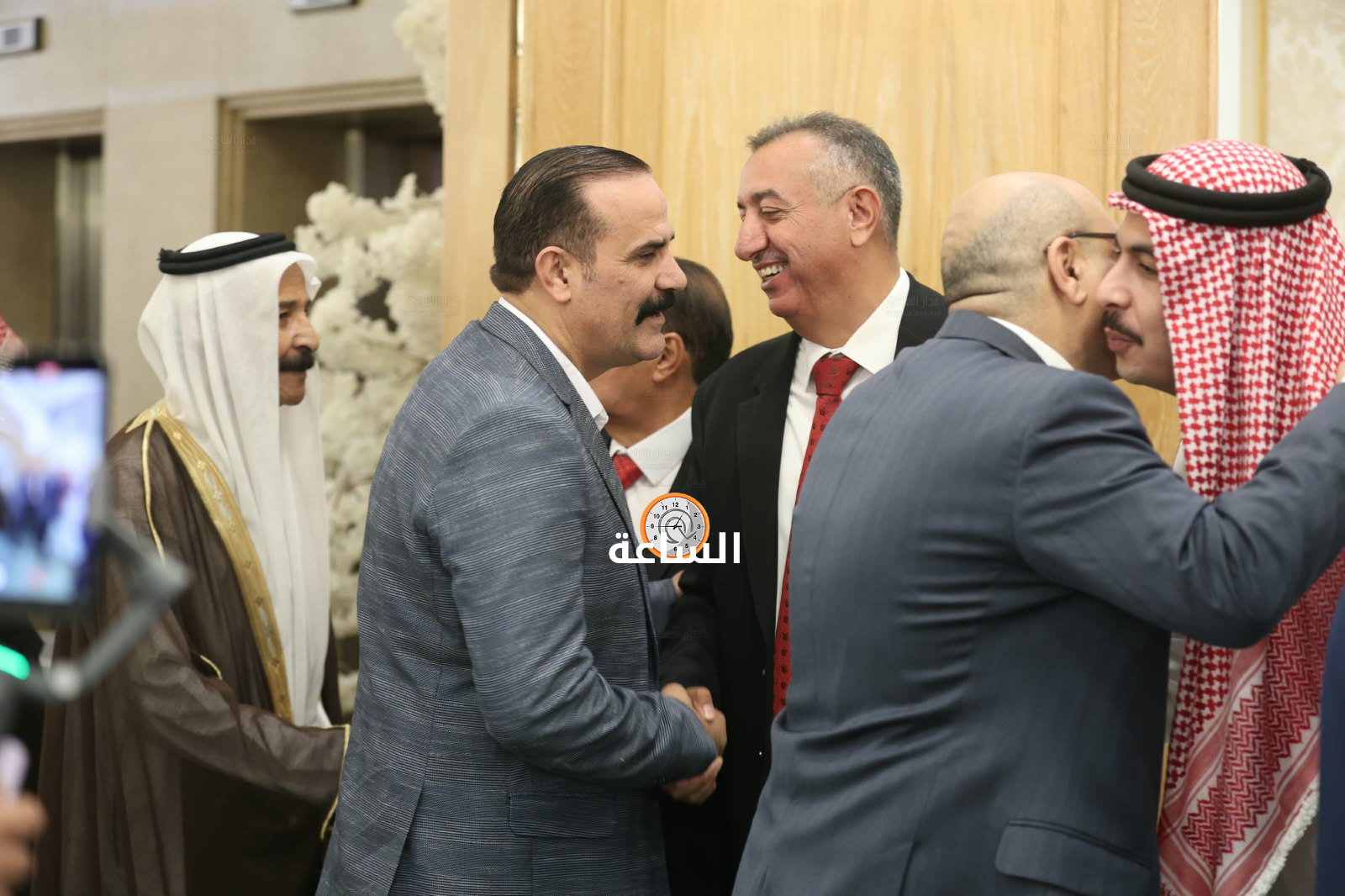 Madar Al-Saa Images 0.4995336664309993