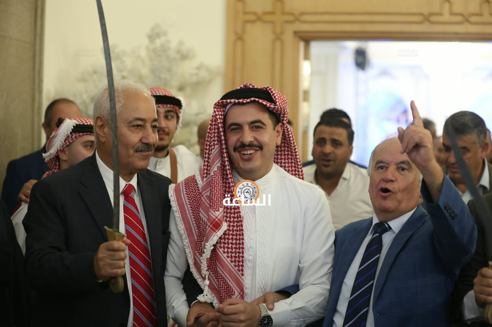 Madar Al-Saa Images 0.668102803102043