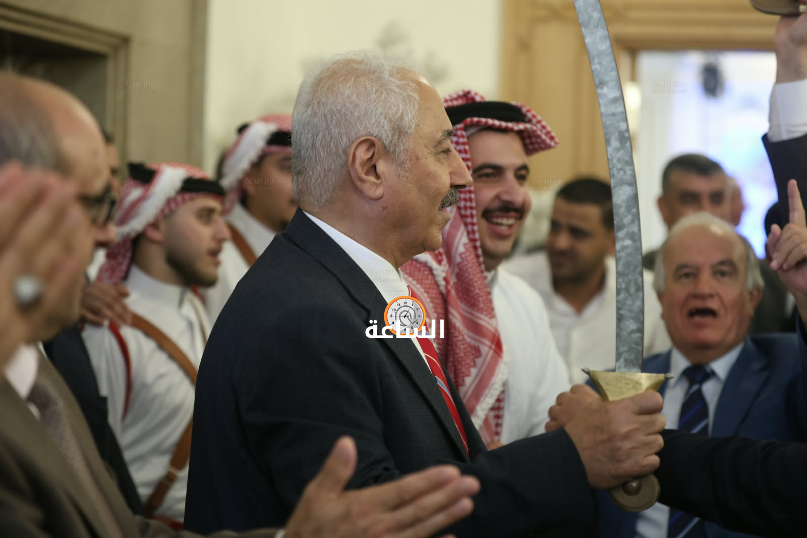 Madar Al-Saa Images 0.7099802418355831