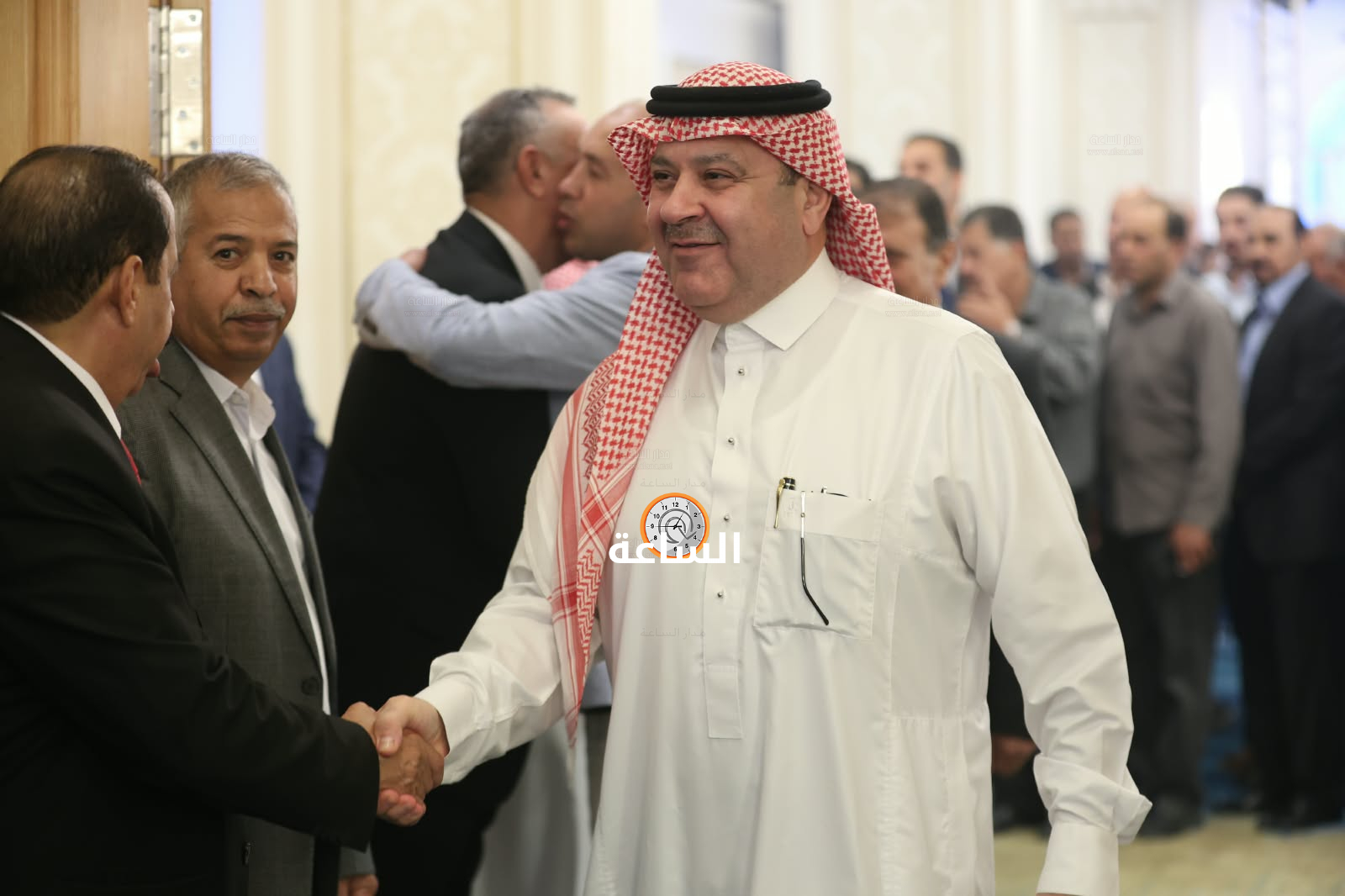Madar Al-Saa Images 0.6808516275797935