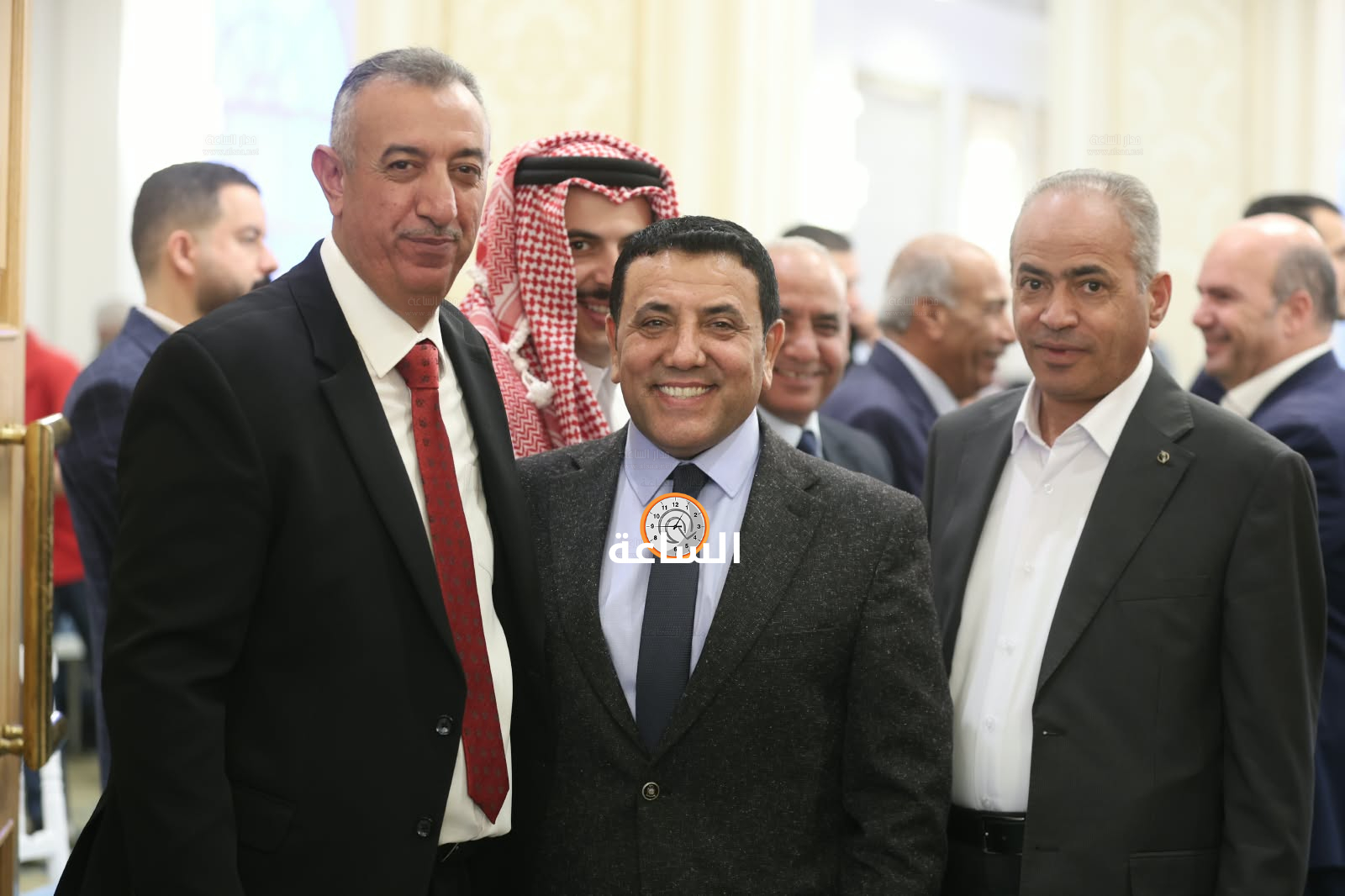Madar Al-Saa Images 0.16408496332187328