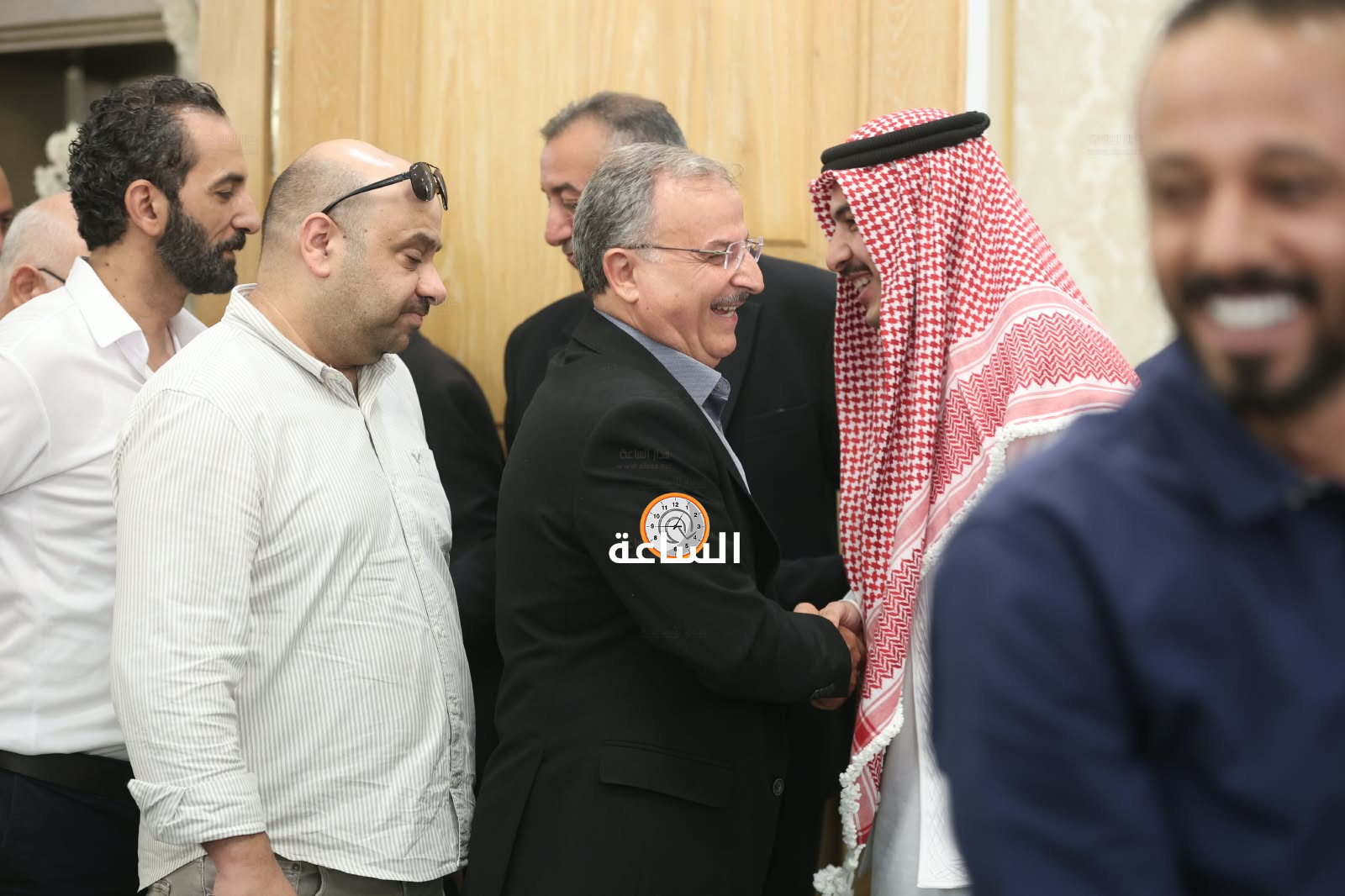 Madar Al-Saa Images 0.12958083567819445