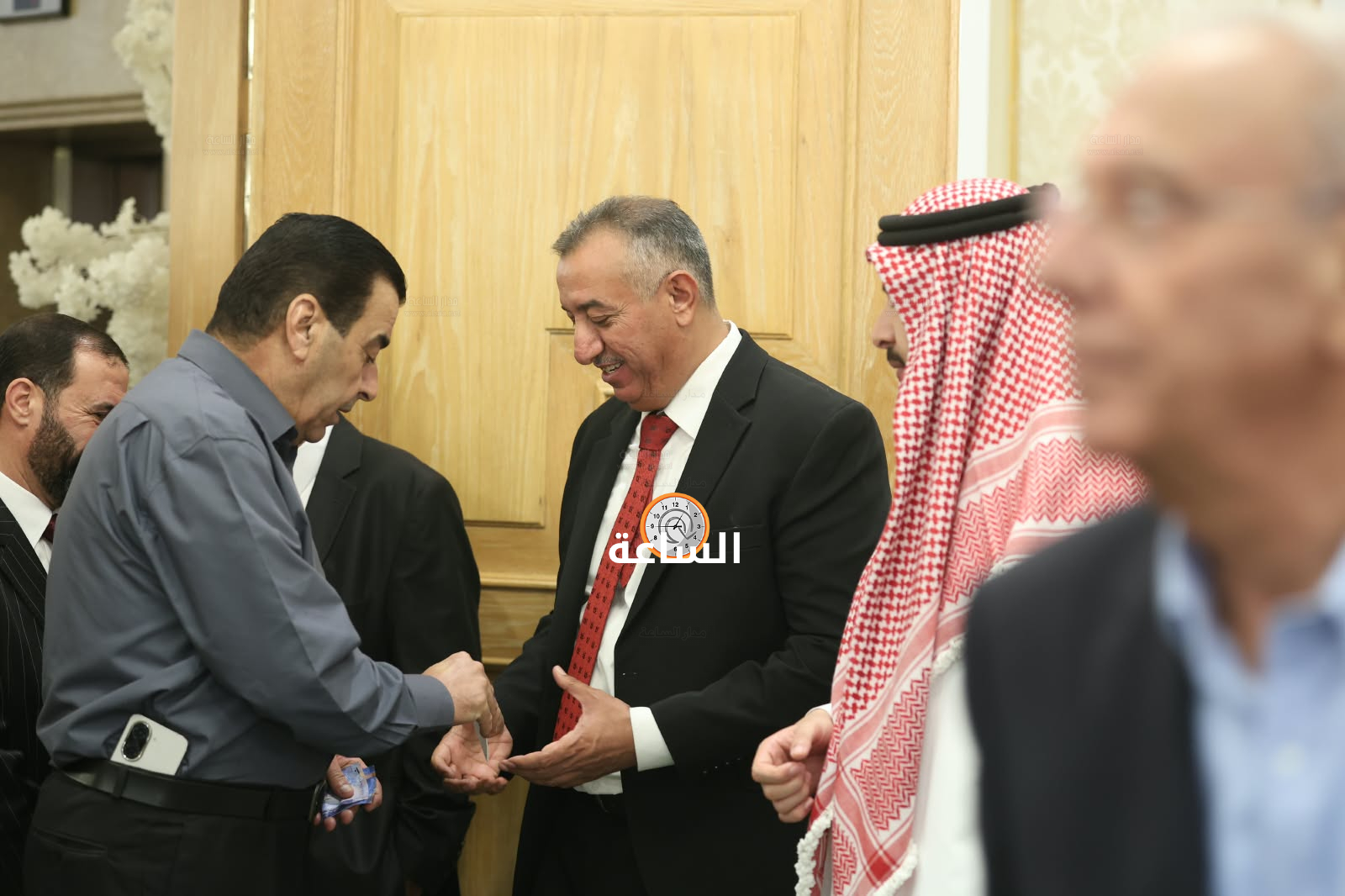 Madar Al-Saa Images 0.318257338195329