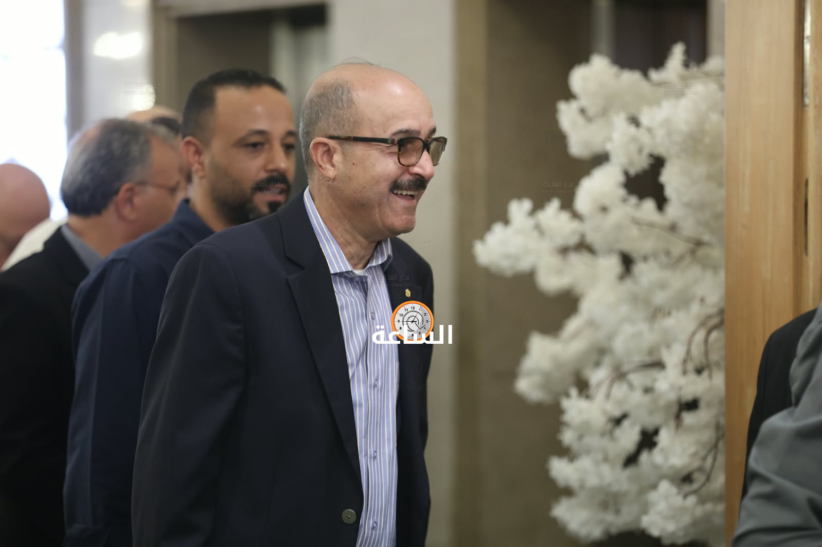 Madar Al-Saa Images 0.7502314477338388