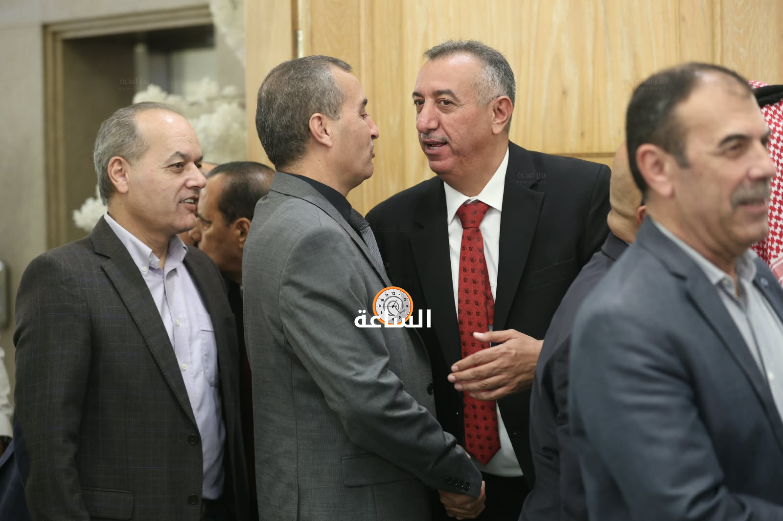 Madar Al-Saa Images 0.17142132987968184