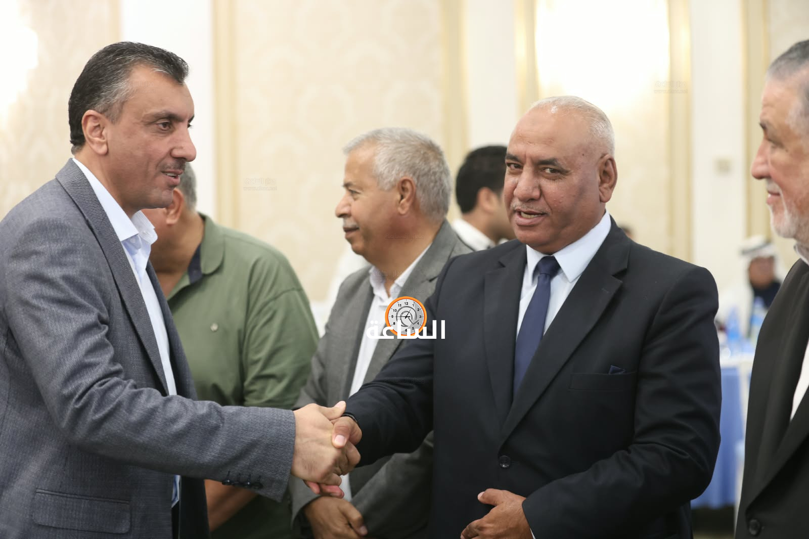 Madar Al-Saa Images 0.13609371576252616