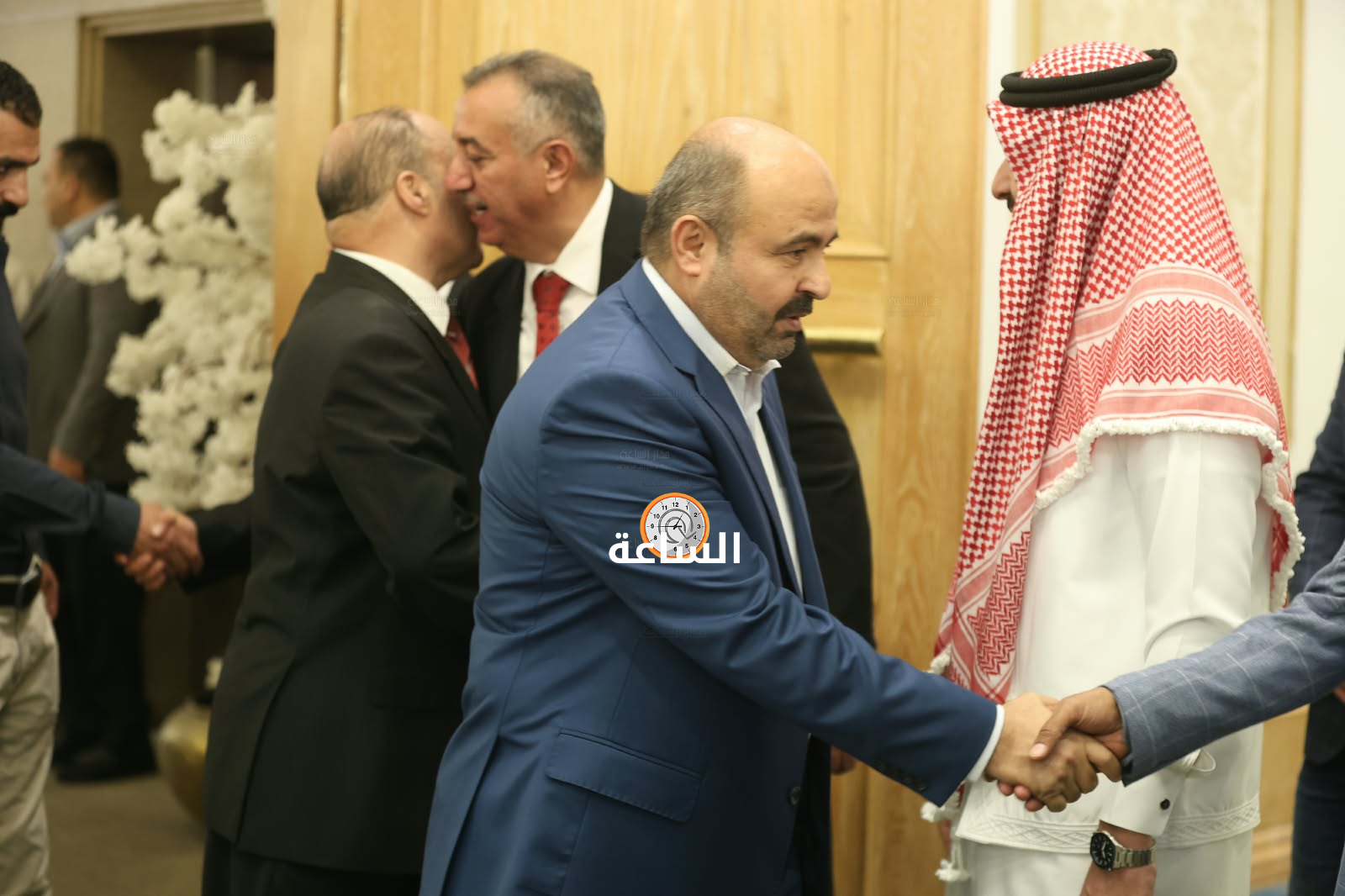 Madar Al-Saa Images 0.9687298353878927