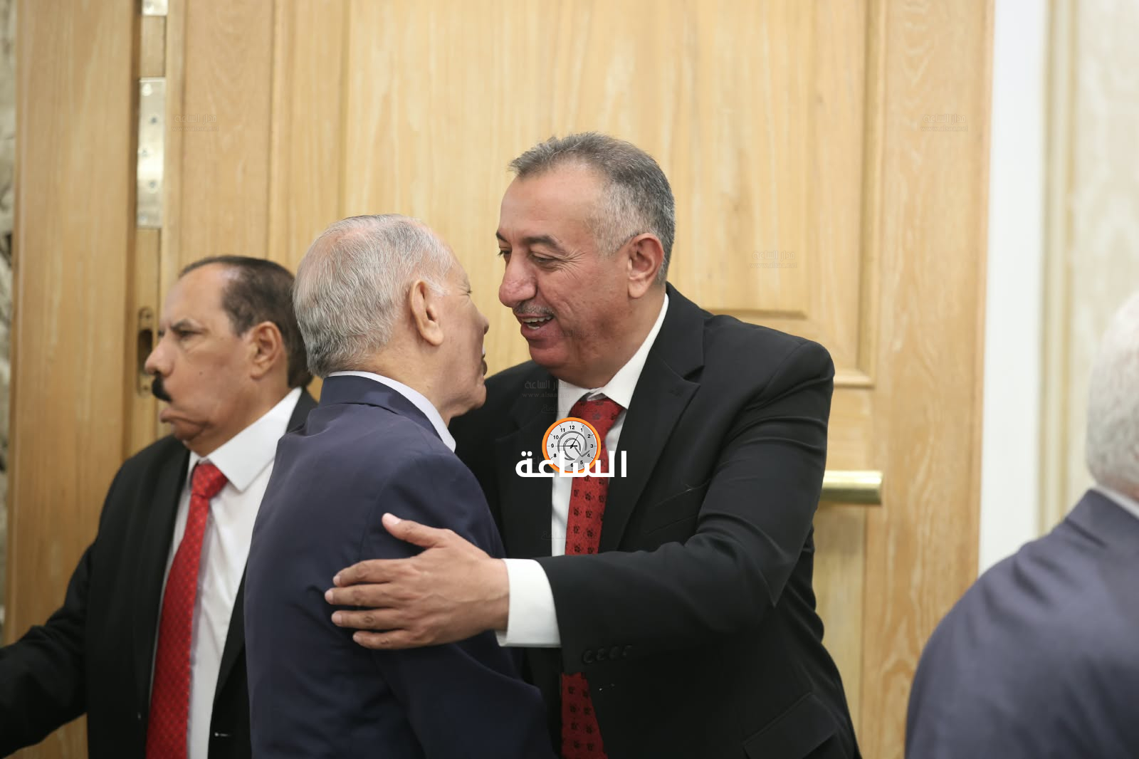 Madar Al-Saa Images 0.6165001728202734