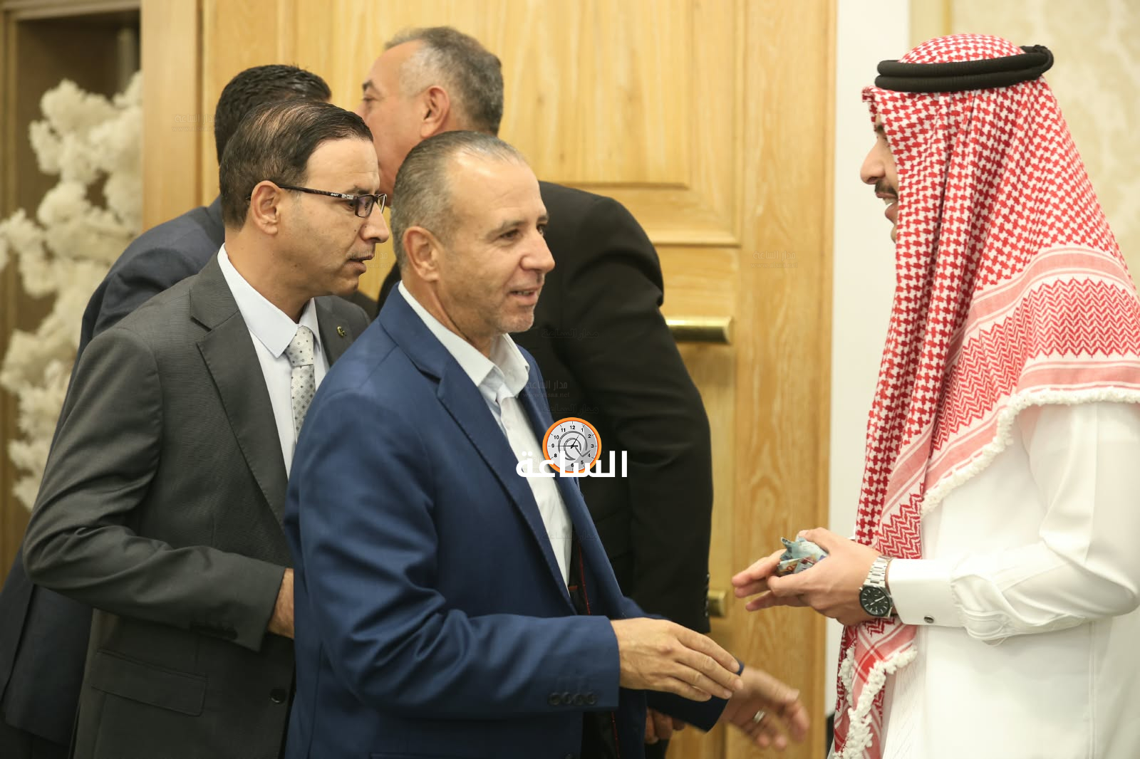 Madar Al-Saa Images 0.0724874531690125