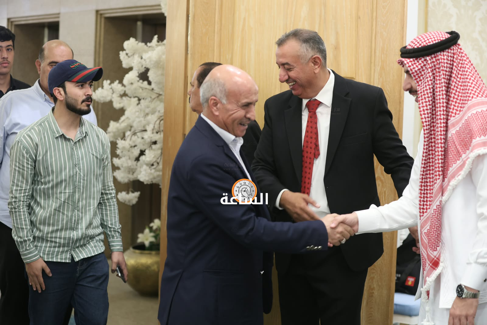 Madar Al-Saa Images 0.4800448227380464