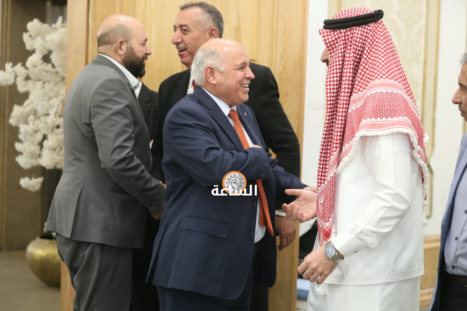 Madar Al-Saa Images 0.9272125411749618