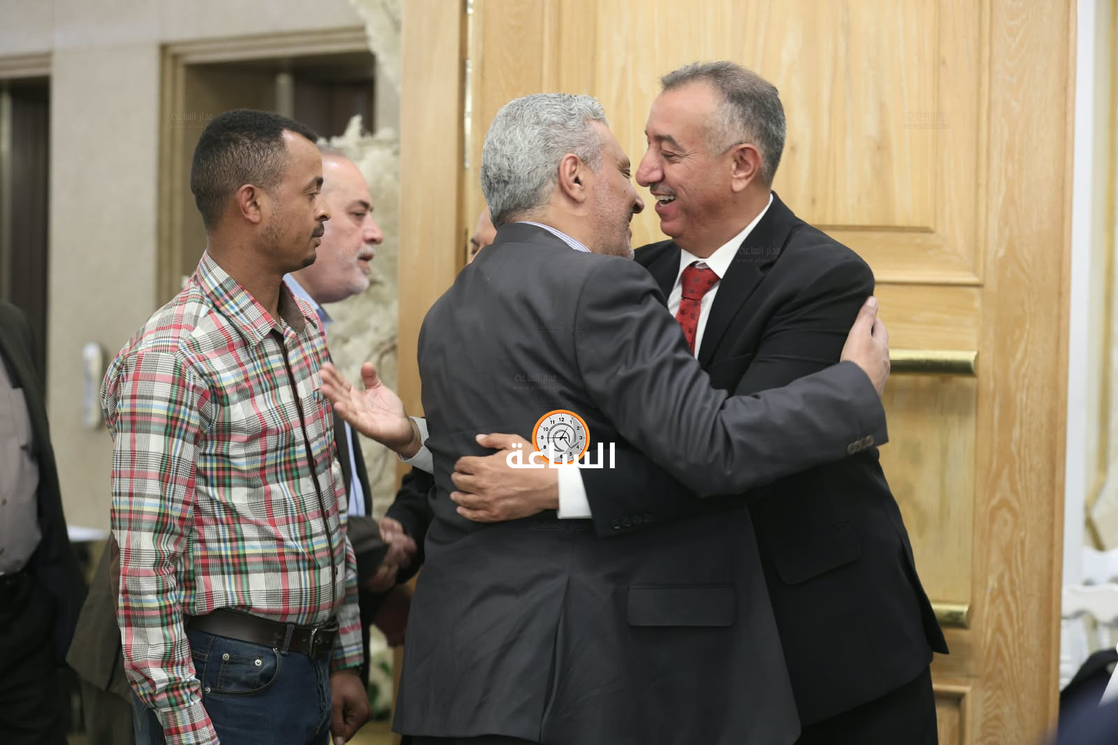 Madar Al-Saa Images 0.9476302611369349