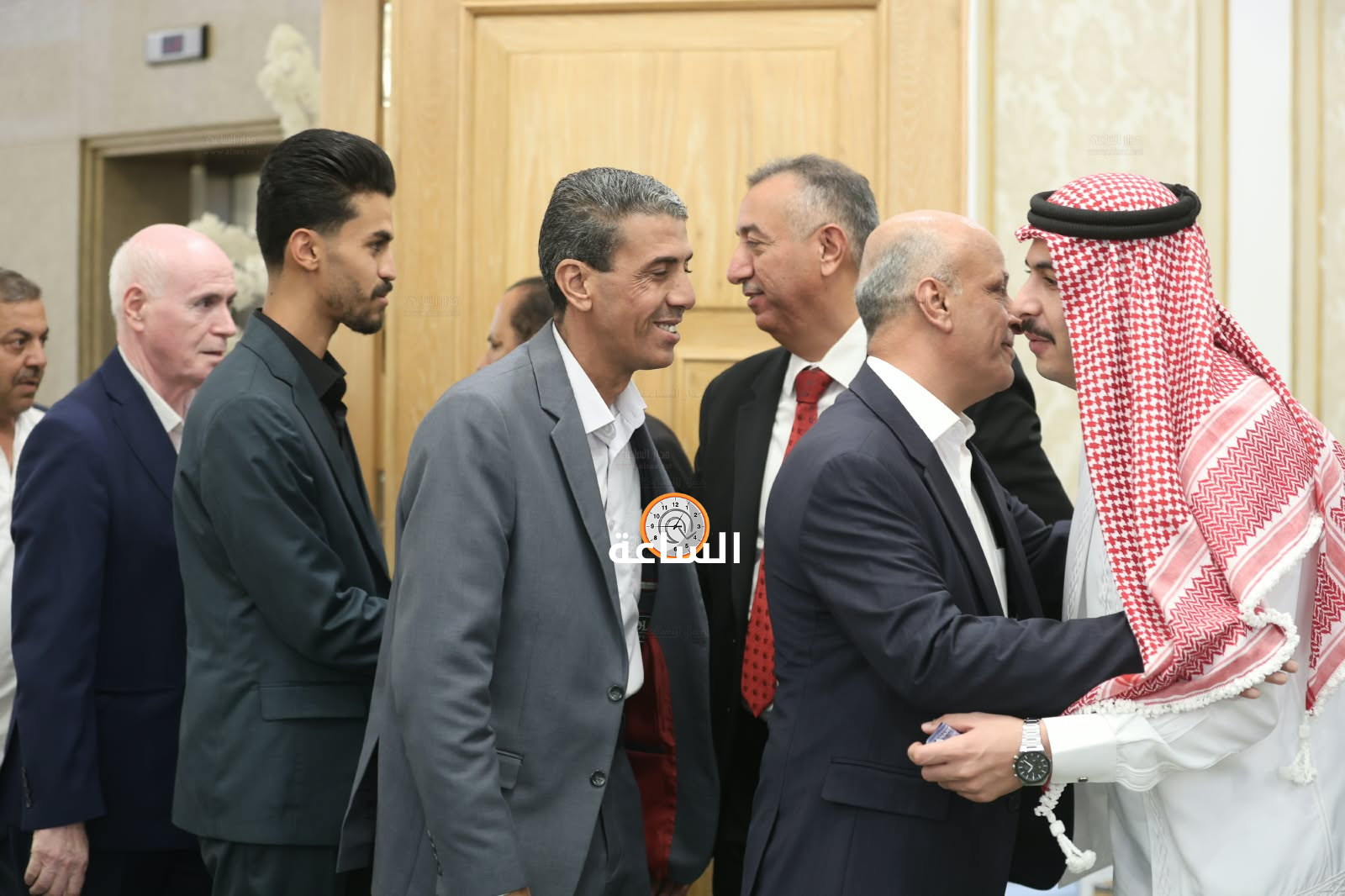 Madar Al-Saa Images 0.18116550638876716