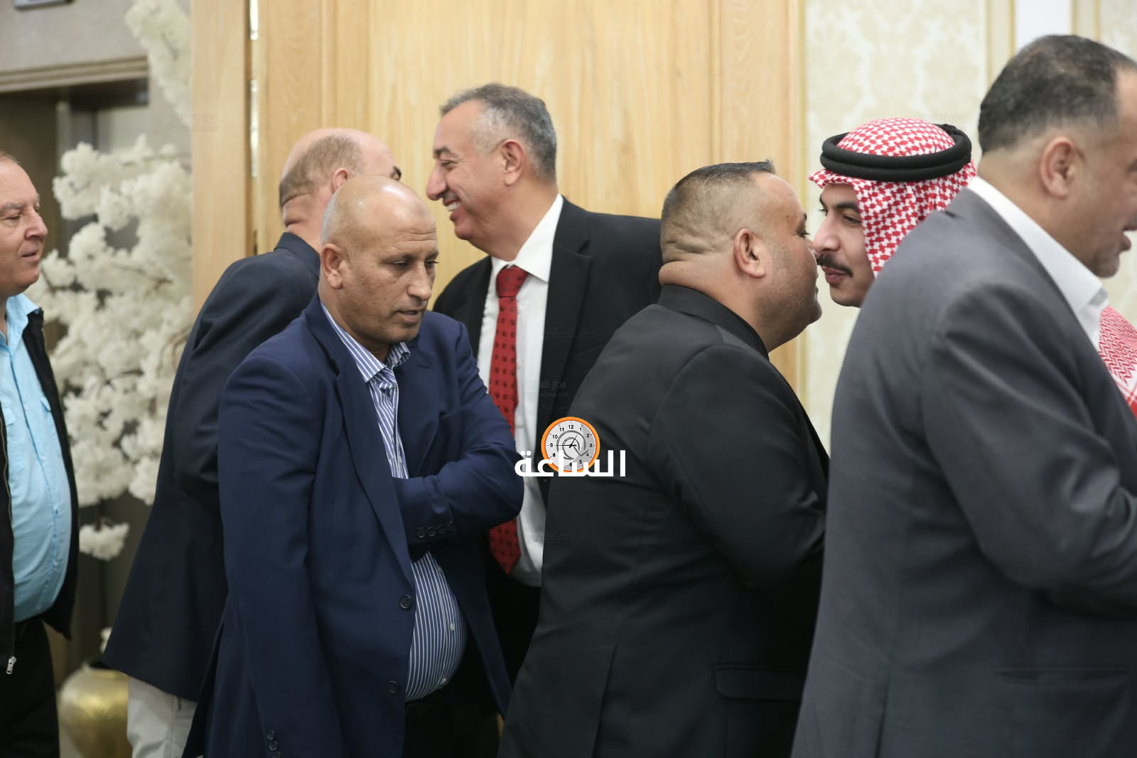 Madar Al-Saa Images 0.6905369671773491