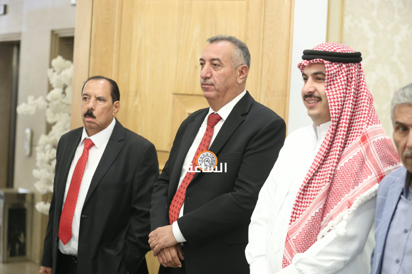 Madar Al-Saa Images 0.936448136587688