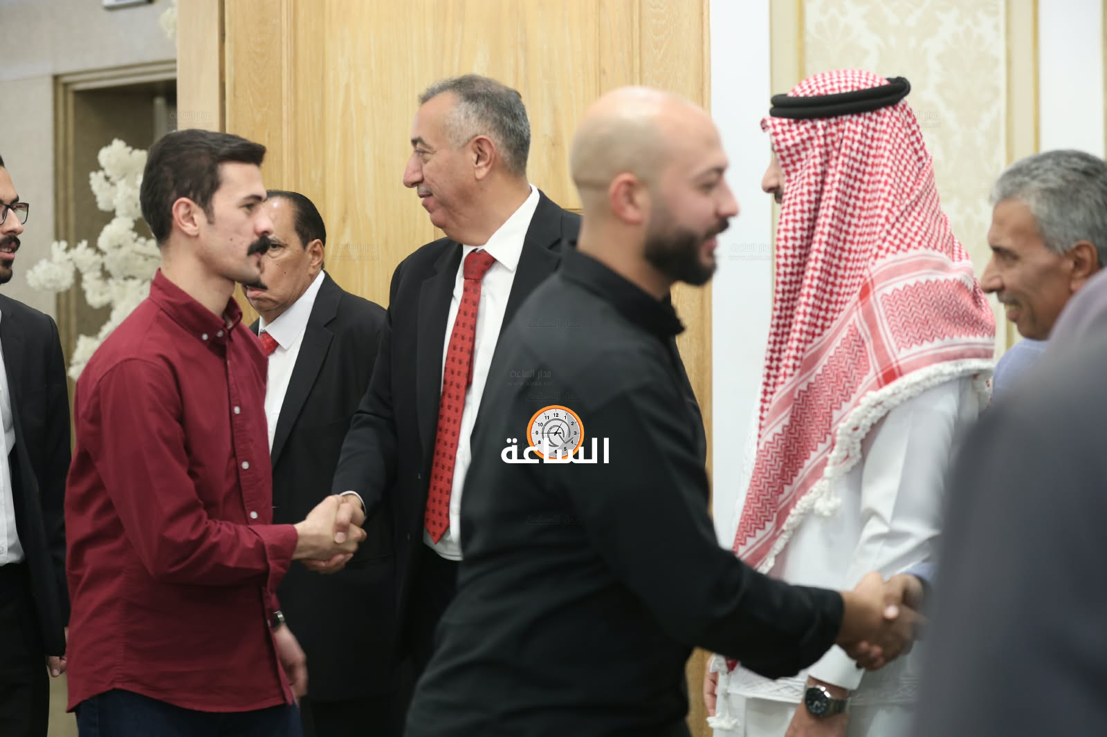 Madar Al-Saa Images 0.4624661399984419