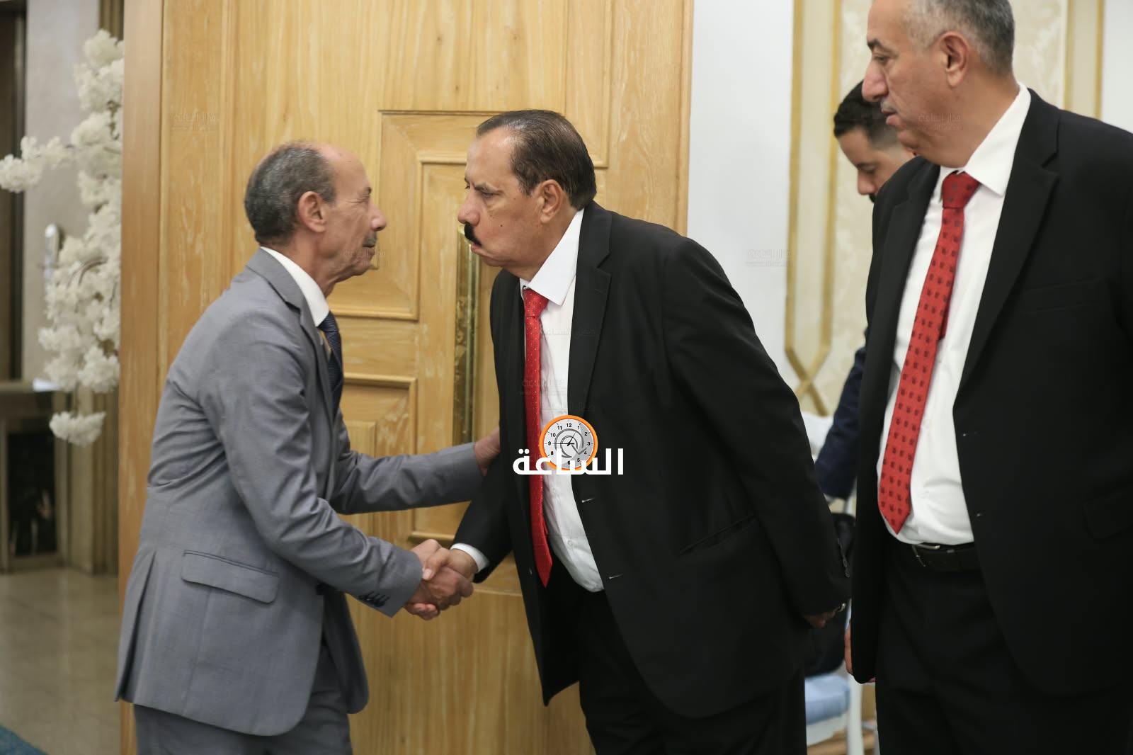Madar Al-Saa Images 0.8096756307725