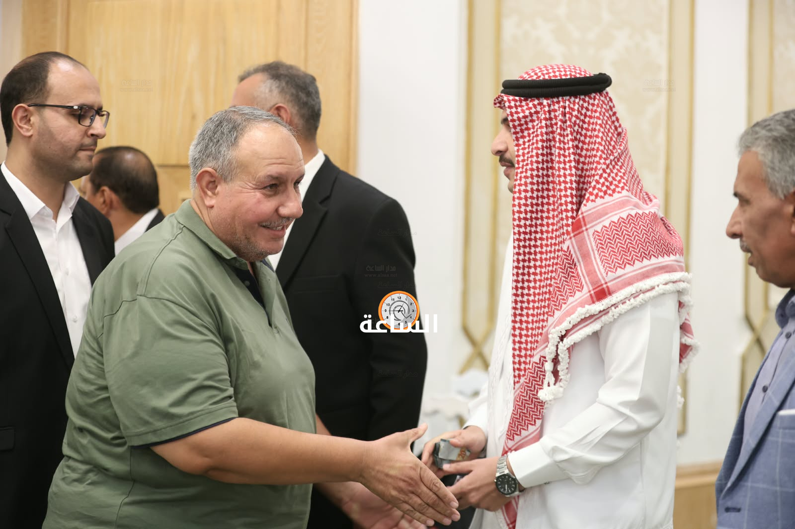 Madar Al-Saa Images 0.6577806278431422