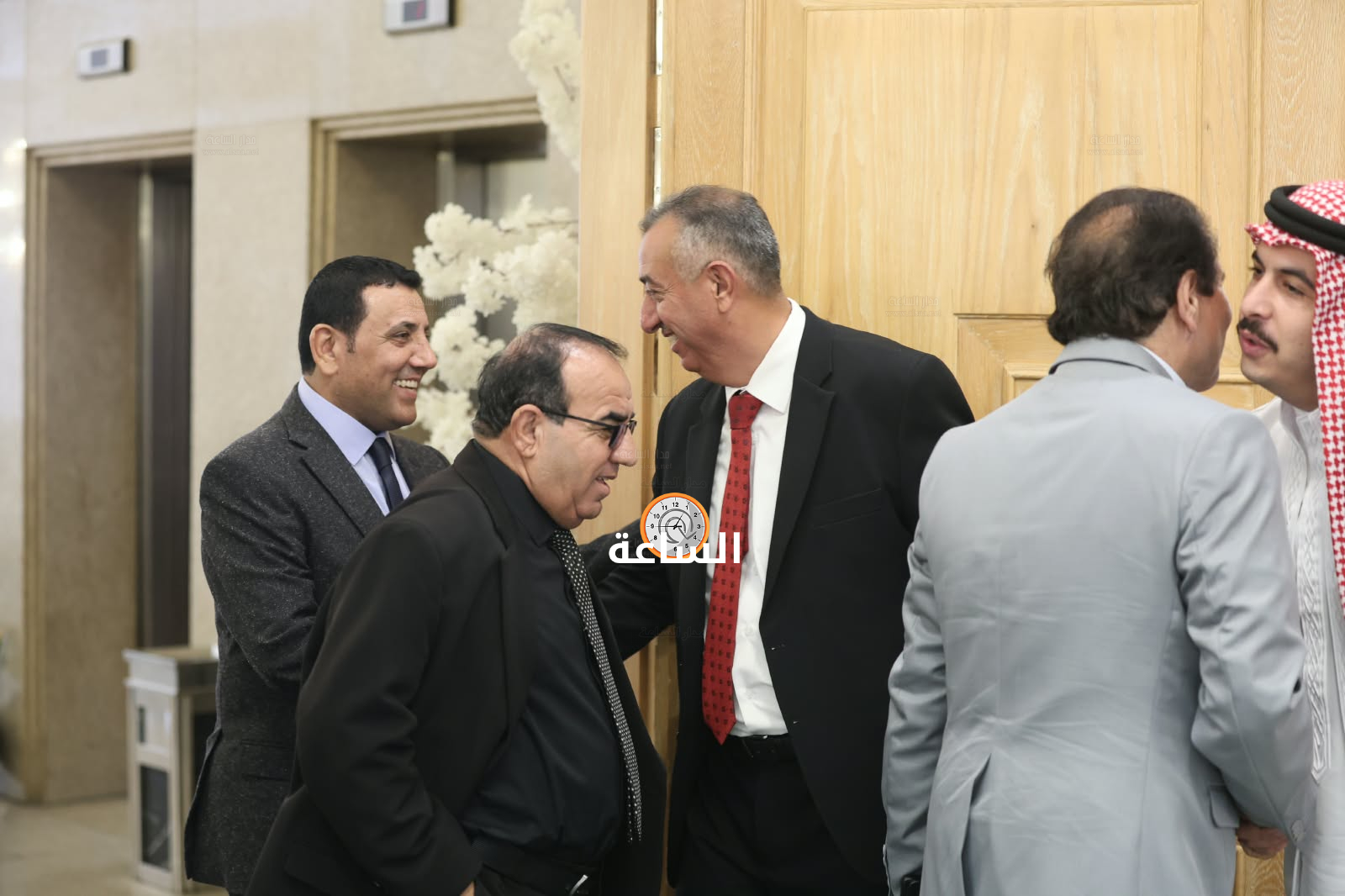 Madar Al-Saa Images 0.7761653896547948